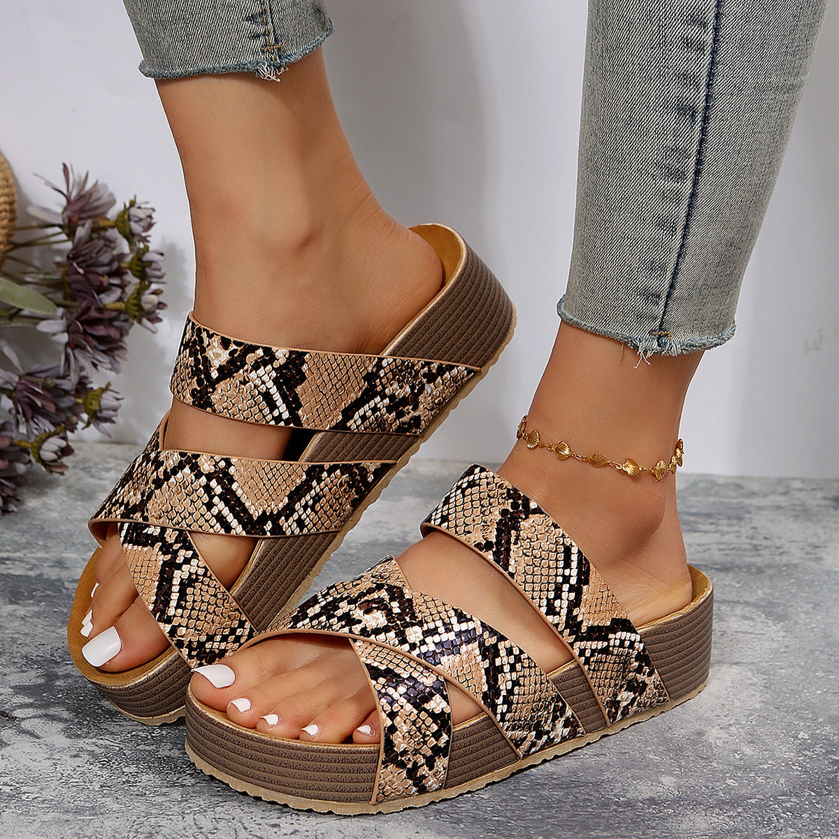 Women Flat Sandals